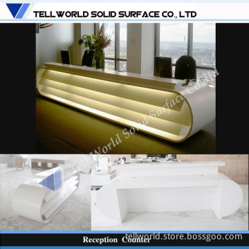 Tw Contemporary Style Commercial Acrylic Solid Surface Curved Reception Counter Design (TW-MART-256)